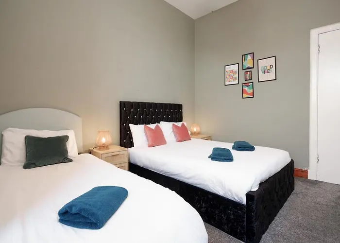 Family And Group 2br By Park Sleeps 7 Lägenhet Glasgow