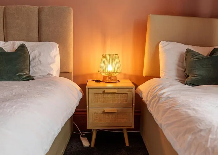 Apartment Family And Group 2br By Park Sleeps 7 *