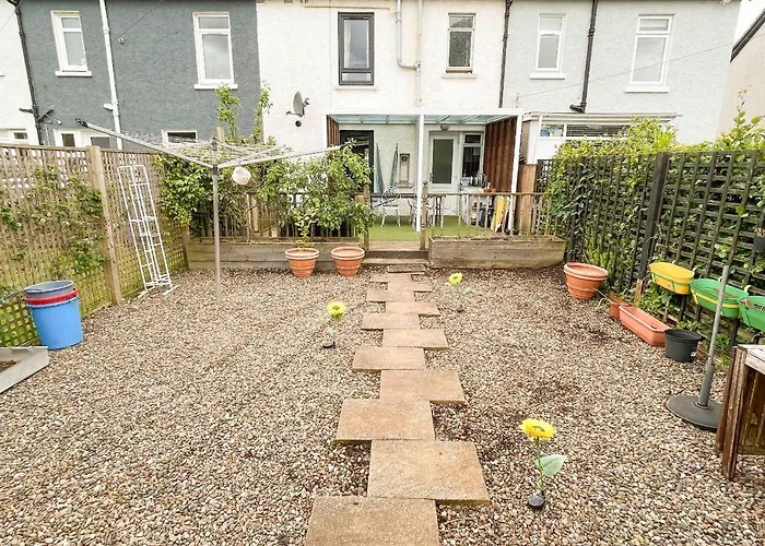 Homestay Large Double In A House At Westend Glasgow