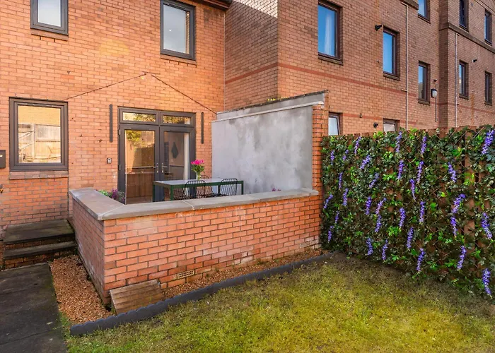 度假居 Henderson House - West End 3 Bedroom Family *