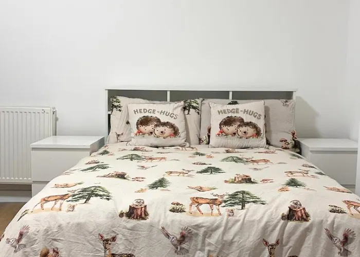 Large Double In A House At Westend Homestay