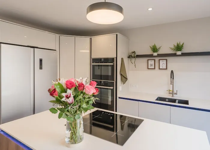 度假居 Henderson House - West End 3 Bedroom Family