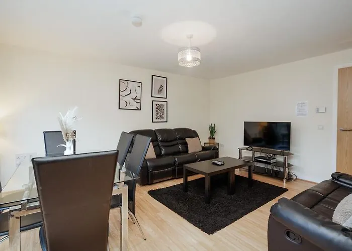 Διαμέρισμα 2br With Parking Near Southside And Queens Park