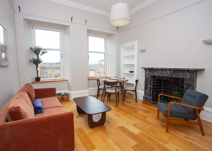 Stylish Southside 2 Bedroom Flat With Free Parking Apartman