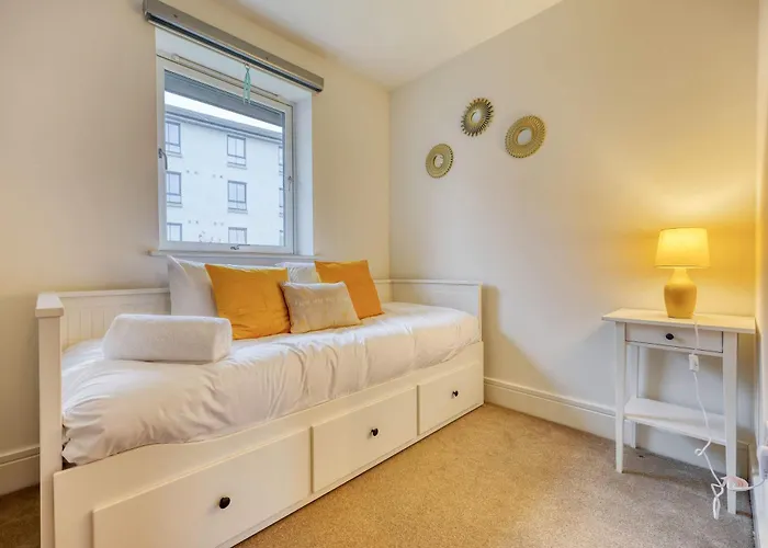 Family Getaway In Southside * Glasgow