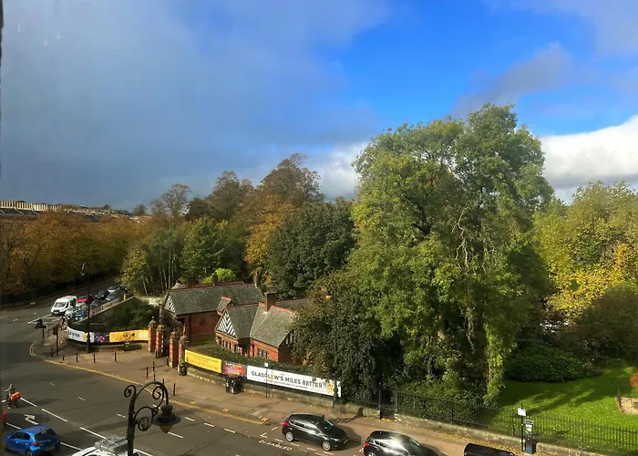 דירה Heart Of West End Apartment, *