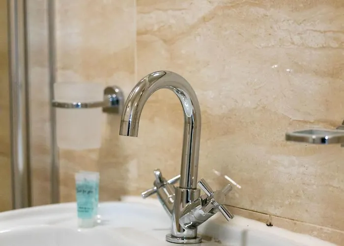 53 Dorset Street G3 7ag *