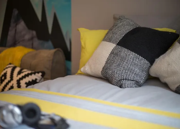 For Students Only - Willowbank In Apartment *