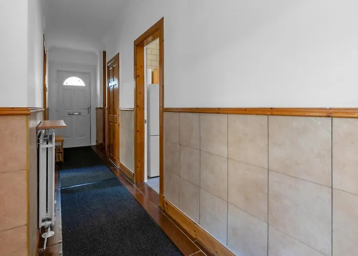 Executive 3 Bedroom - Corporate And Contractor *