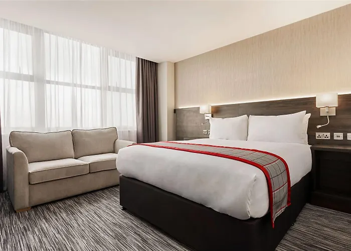 ホテル Ramada By Wyndham East Kilbride グラスゴー