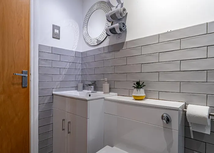 The Ovo Hydro Penthouse With Free Parking *