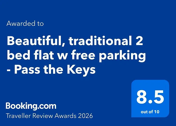 Beautiful, Traditional 2 Bed Flat W Free Parking - Pass The Keys * Glasgow