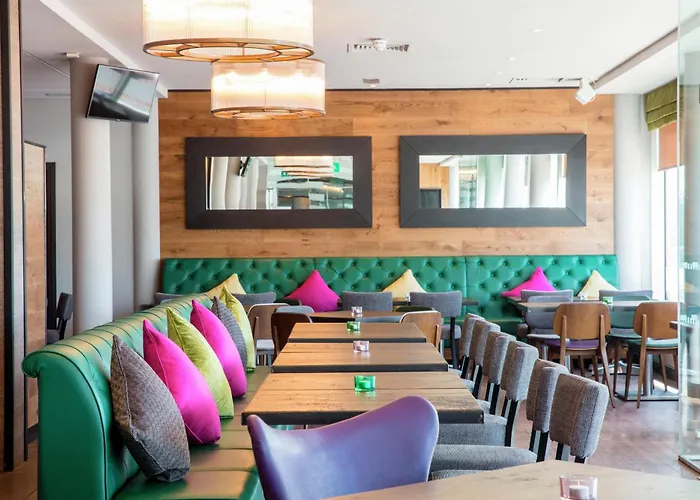 Hilton Garden Centre Hotel