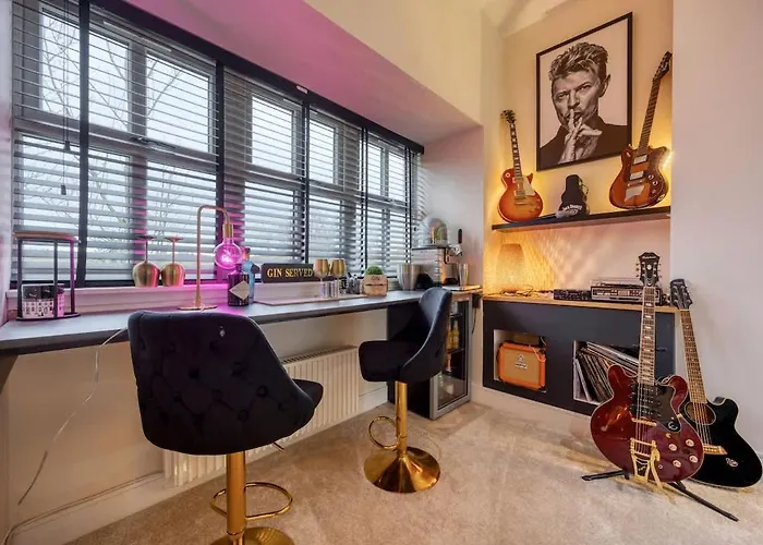 Beautiful 4 Bed Sandstone Hébergement de vacances Glasgow