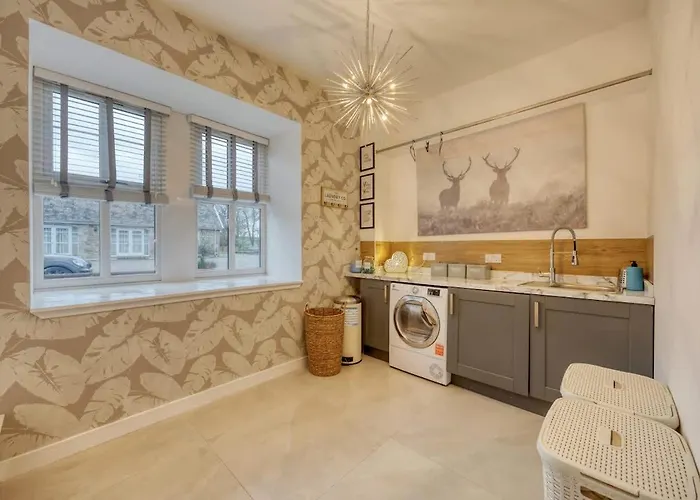 Beautiful 4 Bed Sandstone Hébergement de vacances *