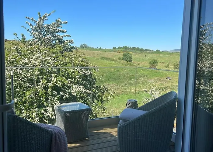 Beautiful 4 Bed Sandstone Hébergement de vacances