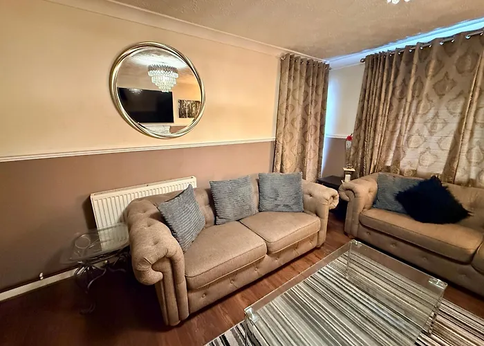 Likewise Modern Two Bedrooms For 4 In Area *