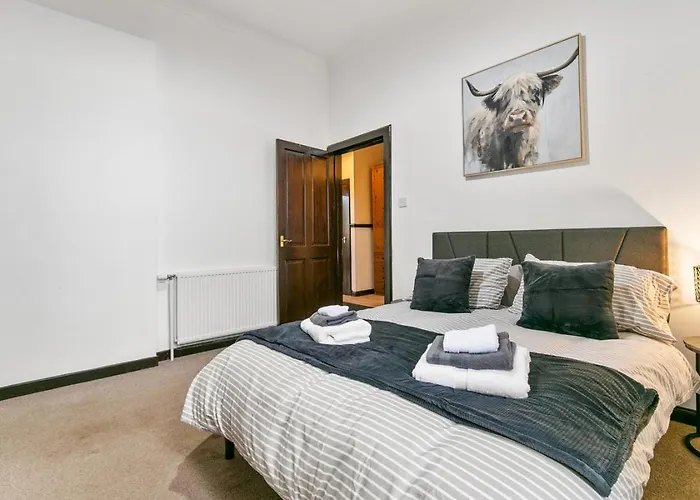 Lejlighed Free Parking - Sleeps 6 - 2 Bedrooms - Great Transport Links