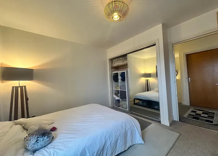 Apartment Duplex Penthouse With Secured Parking Finnieston Glasgow