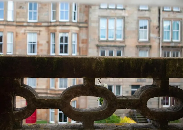 The West Nest For Six - Pass The Keys Glasgow