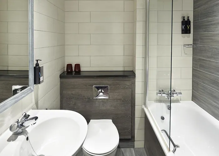 Ξενοδοχείο Village Γλασκώβη