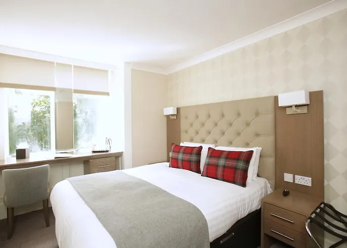 Ambassador Γλασκώβη