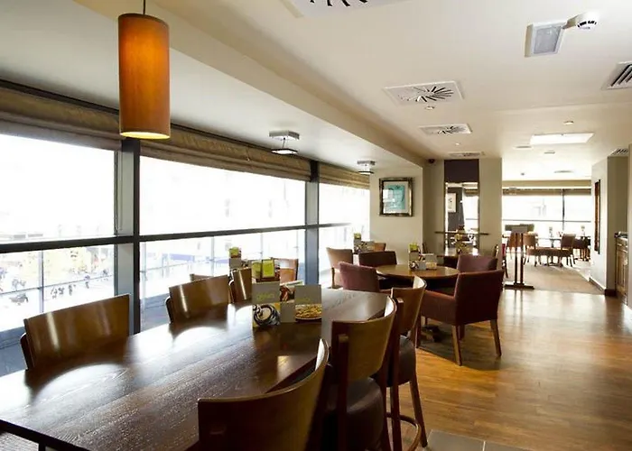 Premier - Buchanan Galleries Hotel 3*