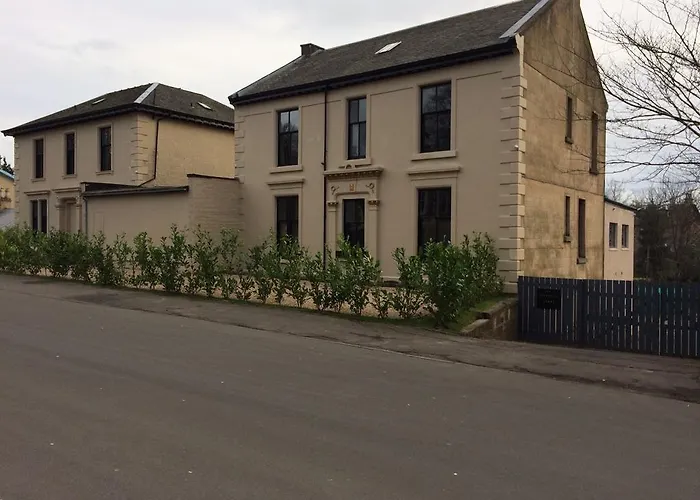 Crosshill House Hotel Glasgow