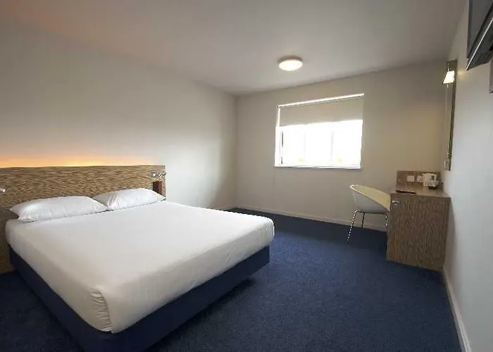 Travelodge Braehead 3* Glasgow