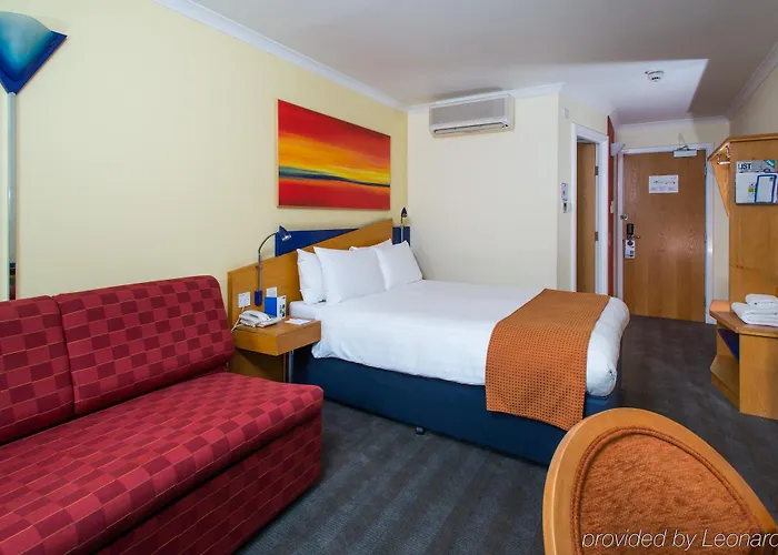 Express - - Ctr Riverside By Ihg Hotel