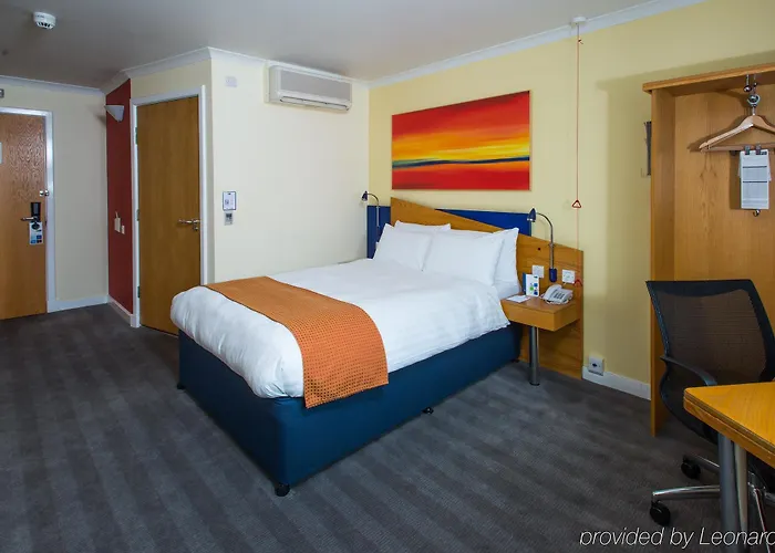 Express - - Ctr Riverside By Ihg Hotel 3*