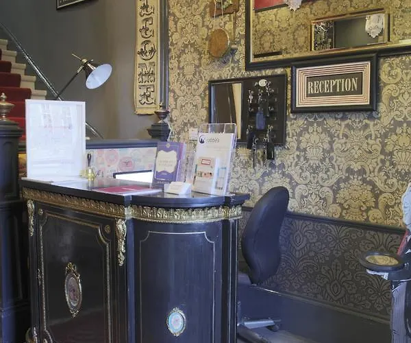 The Alfred Szálloda