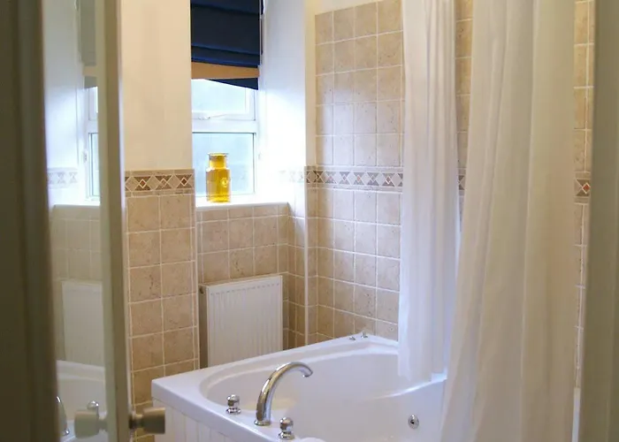 Number 10 ホテル 4*