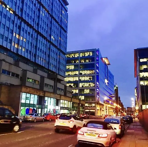 Station Skyline With Parking Appartement