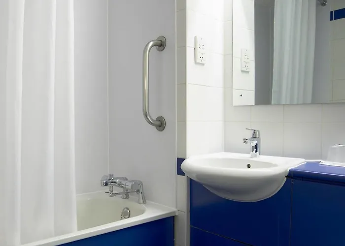 Hotel Travelodge Paisley Road