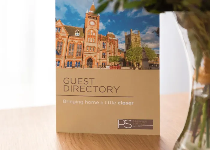 Premier Bath Street Apartment *