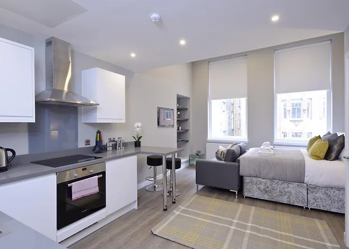 Nelson Mandela Place Apartment