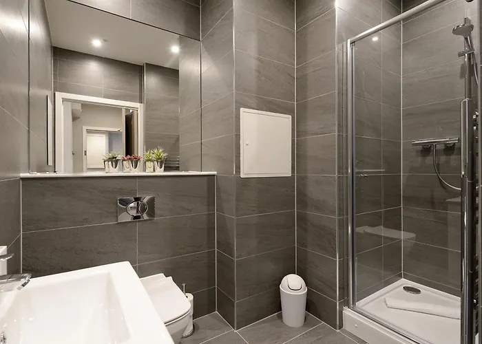 Nelson Mandela Place Apartment