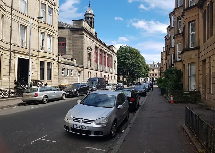 Bentinck Street Ground Floor Apartment Glasgow
