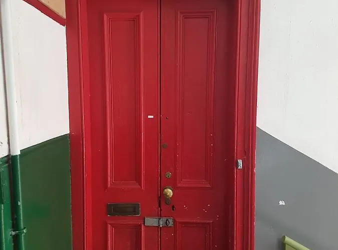 Bentinck Street Ground Floor Apartment Glasgow