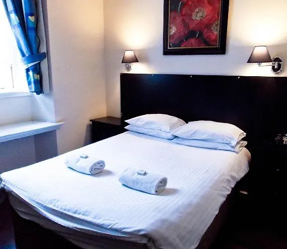 Victorian House Hotel 3*