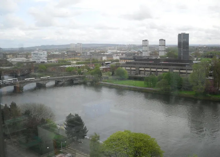 Riverside Apartments * Glasgow