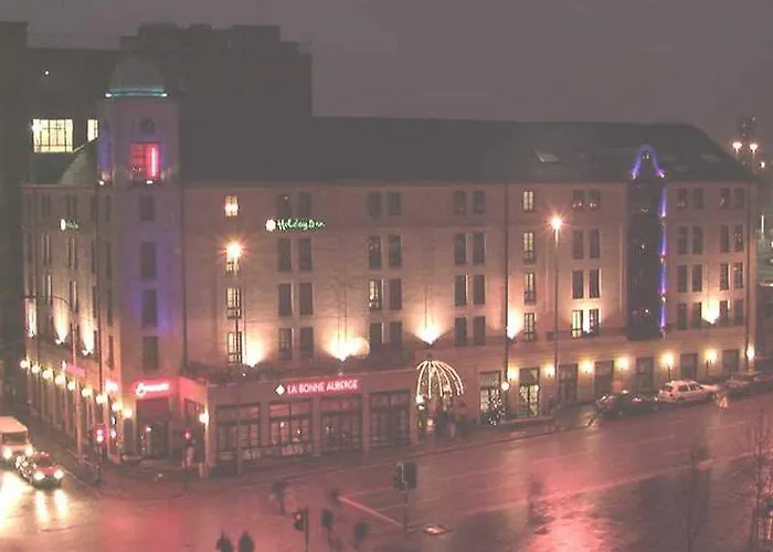 فندق هوليداي إن غلاسكو تياترلاند 4*