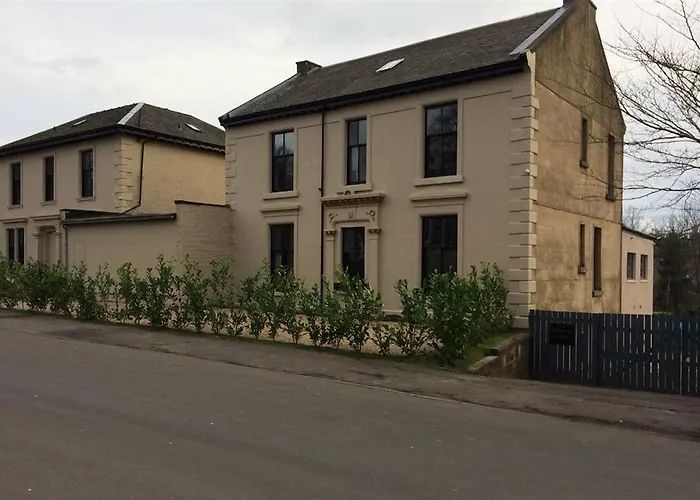 Crosshill House 4* Glasgow