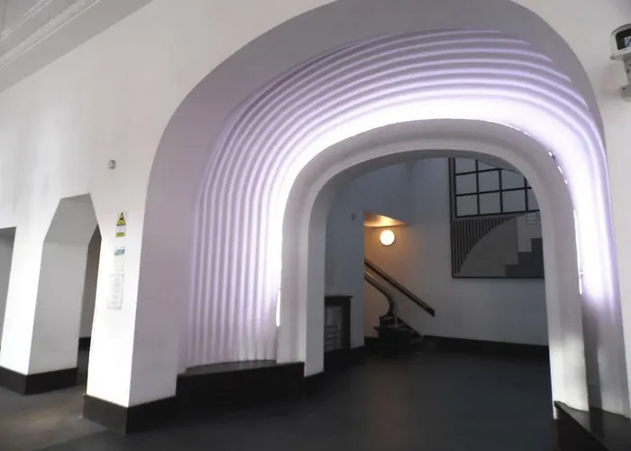 Apartamento Art Deco Building On Vibrant Sauchiehall Street