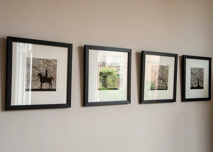 32 Victoria Crescent Road * グラスゴー