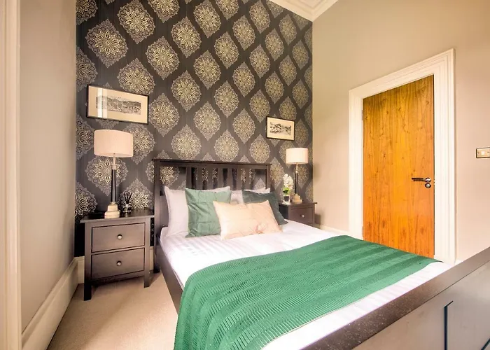 32 Victoria Crescent Road * グラスゴー