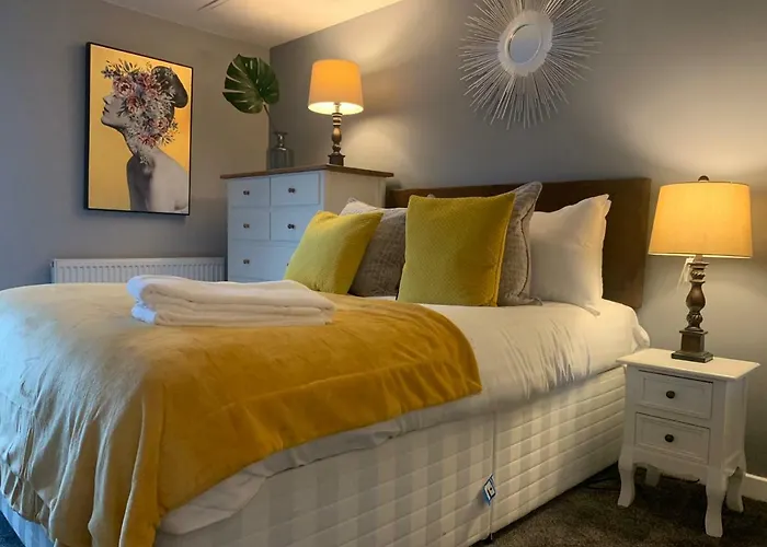 Merchant Modern 1 Bed Executive Flat *