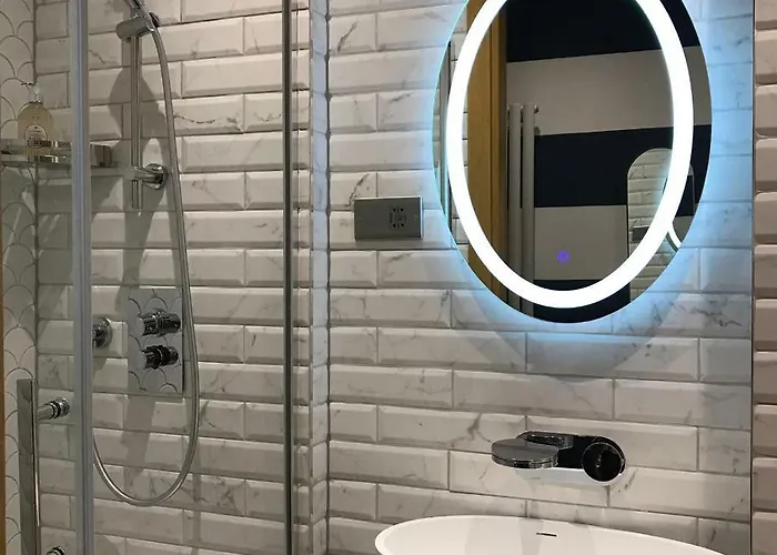 2 Bed Chic In Centre * גלאזגו