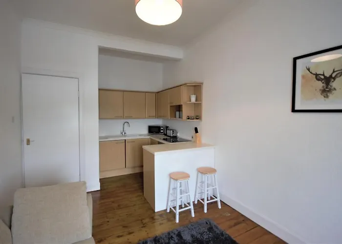 Bright And Cosy West End Appartement *